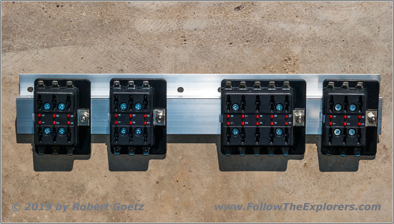 New fuse box for Unimog U1550 New fuse box for Unimog U1550