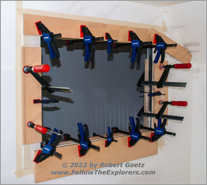 Shelter Window Fixation Drivers Side Shelter Window Fixation Drivers Side
