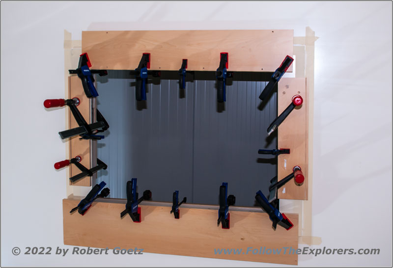 Shelter Window Fixation Passengers Side Shelter Window Fixation Passengers Side