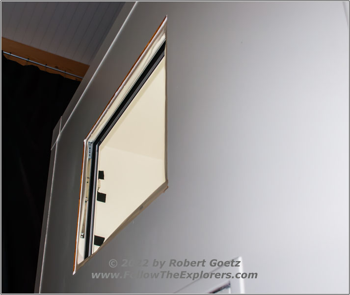 Shelter Window Frame Passengers Side Shelter Window Frame Passengers Side