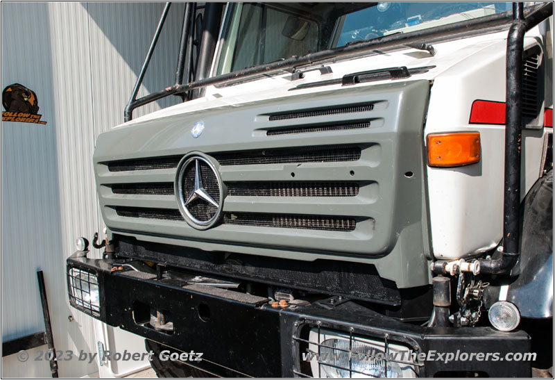 Unimog U1550 Kühlergrillerweiterung