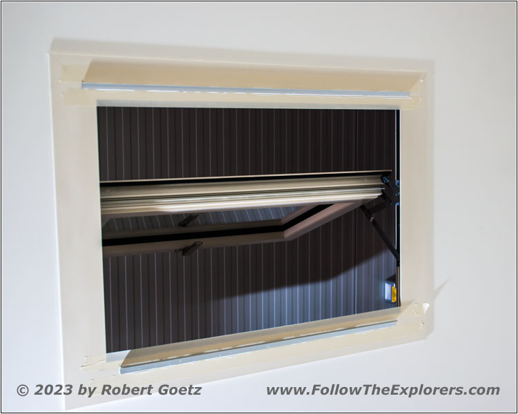 Shelter, new shutter mount Shelter, new shutter mount