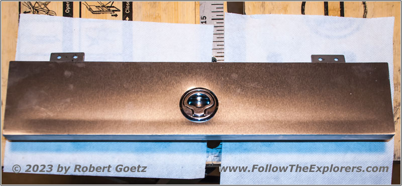 Shelter bed storage lid Shelter bed storage lid