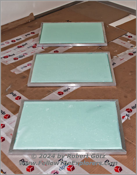 Shelter top bed storage lid Shelter top bed storage lid