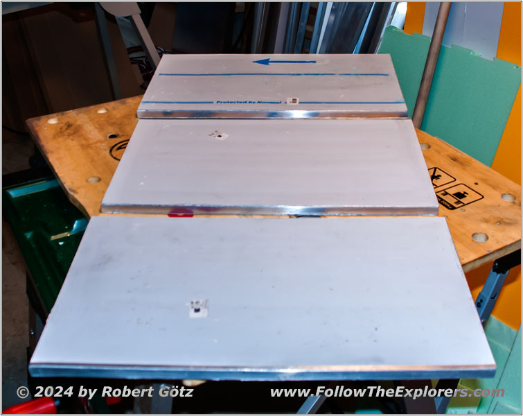 Shelter top bed storage lid Shelter top bed storage lid