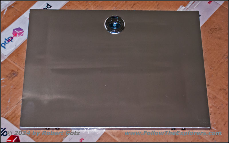 Shelter top bed storage lid Shelter top bed storage lid