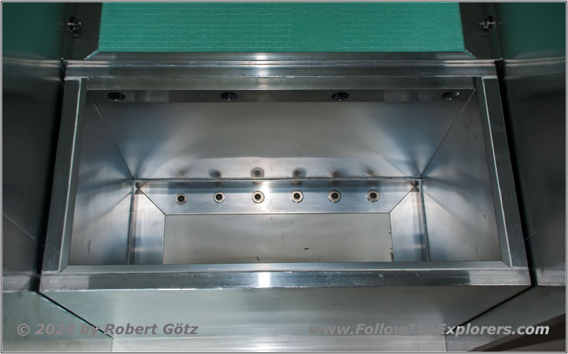Shelter water tank mount/storage Shelter water tank mount/storage