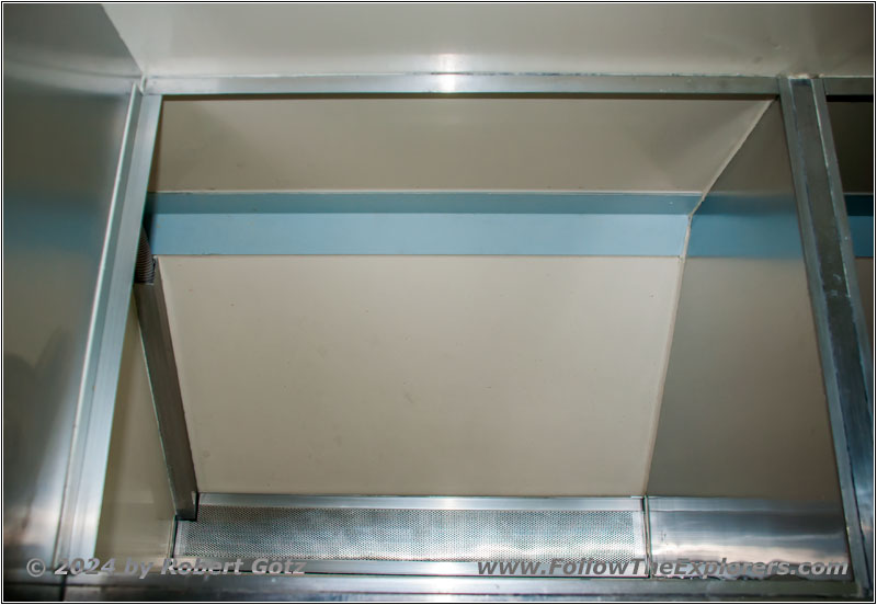 Shelter bed, lower cover Shelter bed, lower cover