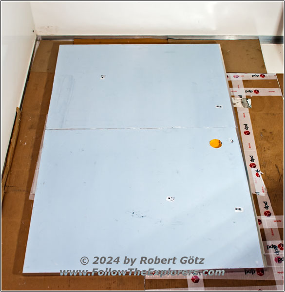 Shelter separation wall restroom and bed area Shelter separation wall restroom and bed area