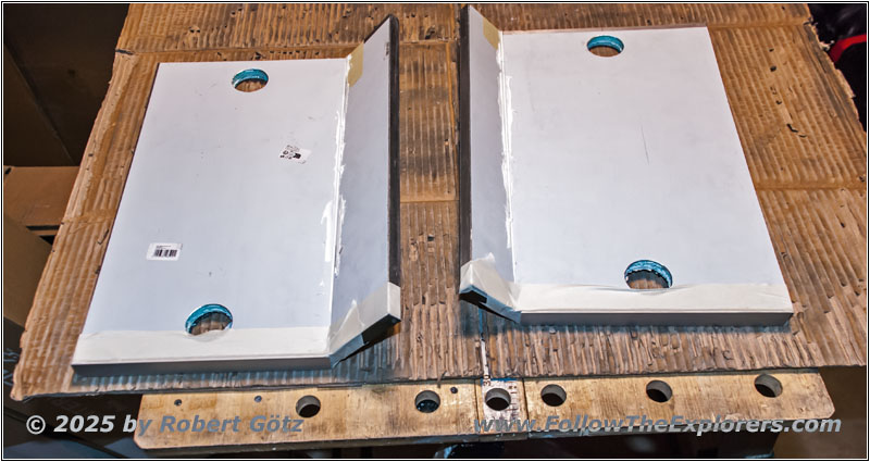 Shelter toilet hatch Shelter toilet hatch