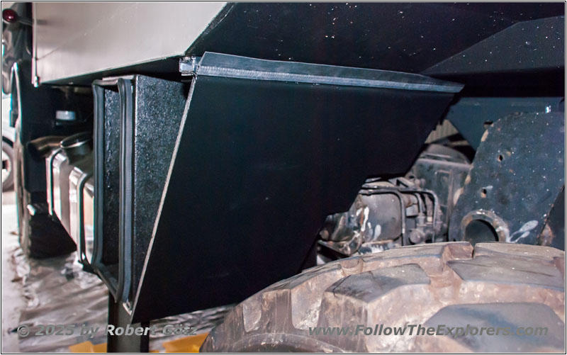 Unimog U1550 rear fender Unimog U1550 rear fender