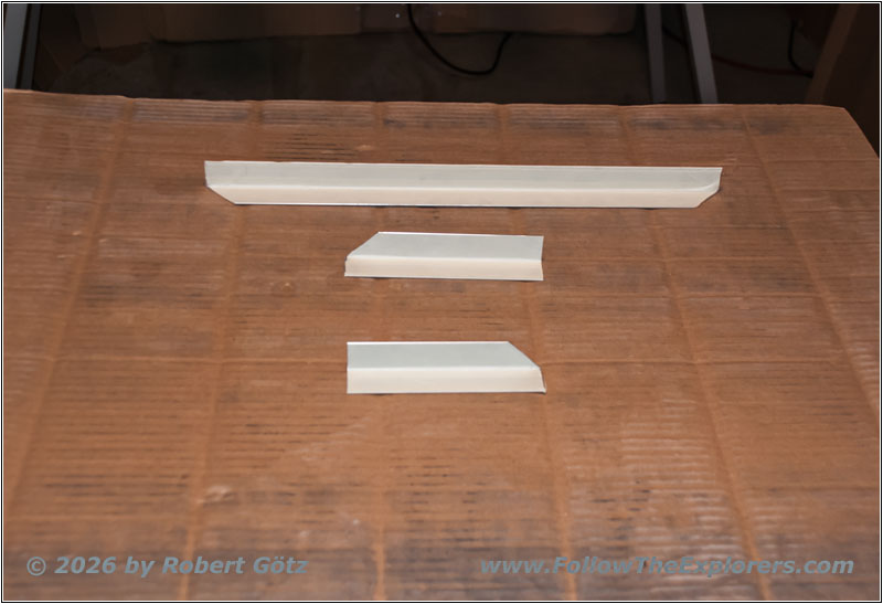 Shelter urine tank mount Shelter urine tank mount