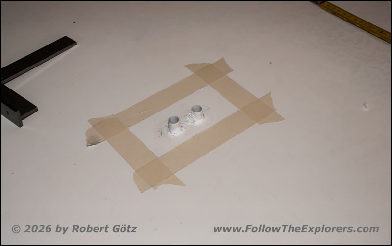 Shelter roof cable duct cover Shelter roof cable duct cover