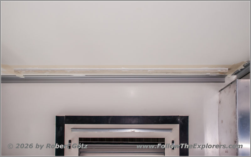 Shelter restroom curtain rail Shelter restroom curtain rail