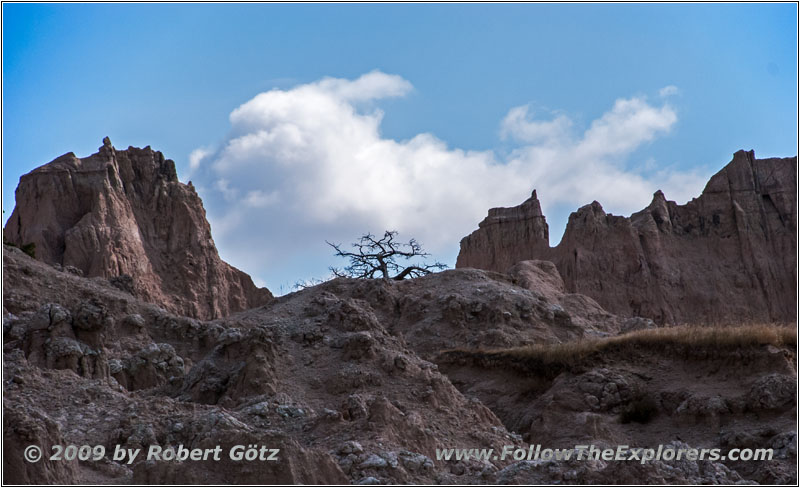 Cliff Shelf Trail, Badlands National Park, South Dakota Cliff Shelf Trail, Badlands National Park, South Dakota