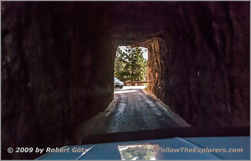 Needles Eye Tunnel, Highway 87/The Needles Hwy, South Dakota Needles Eye Tunnel, Highway 87/The Needles Hwy, South Dakota