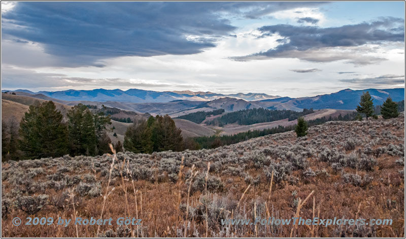 Lemhi Pass, State Line ID and MT