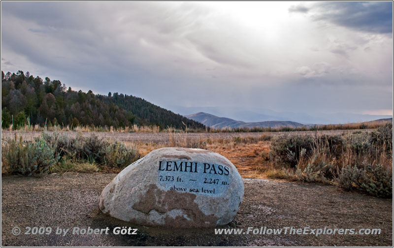Lemhi Pass, State Line ID and MT