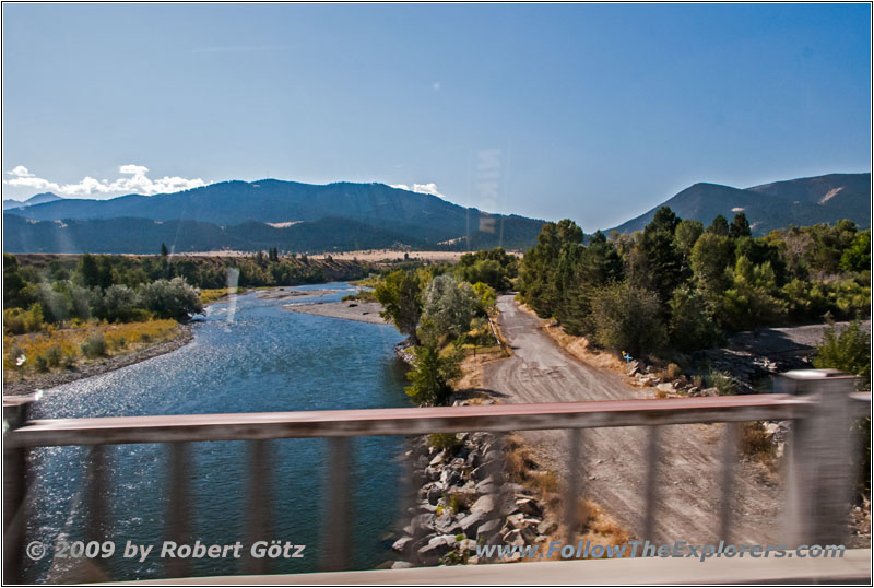 Interstate 90, Yellowstone River, Montana Interstate 90, Yellowstone River, Montana