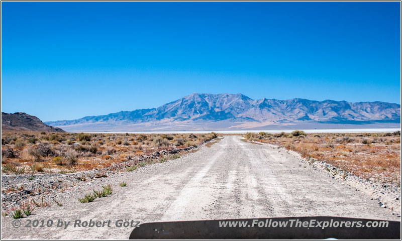 Silver Island Loop Rd, Bonneville Salt Flats, Utah