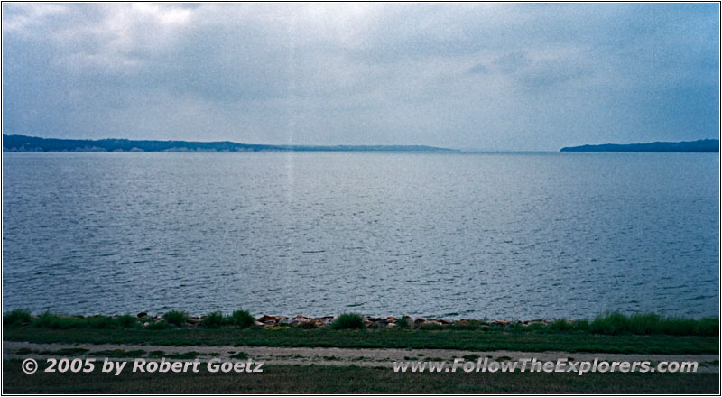 Crest Rd, Gravis Point Dam, Lewis and Clark Lake, SD