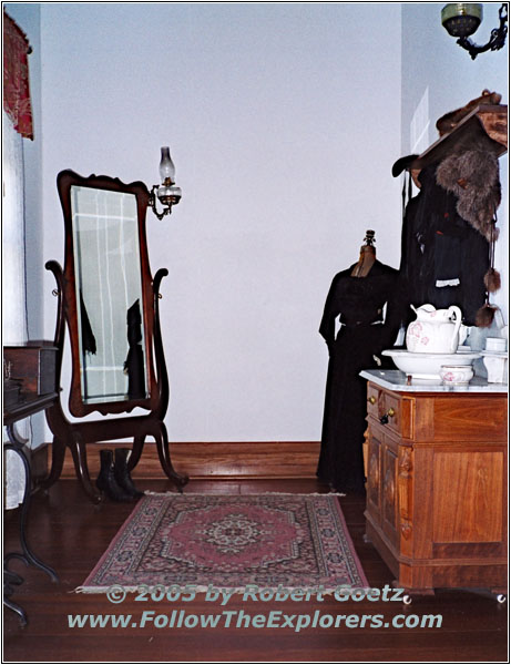 Ft. Abraham Lincoln, General Custer House, ND