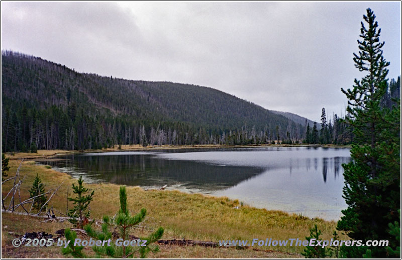 Twin Lakes, Yellowstone National Park, WY Twin Lakes, Yellowstone National Park, WY
