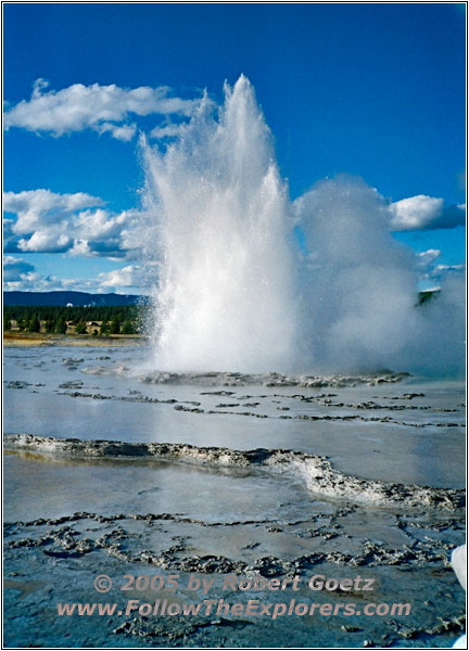 Great Fountain Geyser, Yellowstone National Park, Wyoming