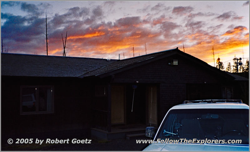 88 S10 Blazer, Sonnenuntergang Snowlodge Cabin, Yellowstone National Park, Wyoming