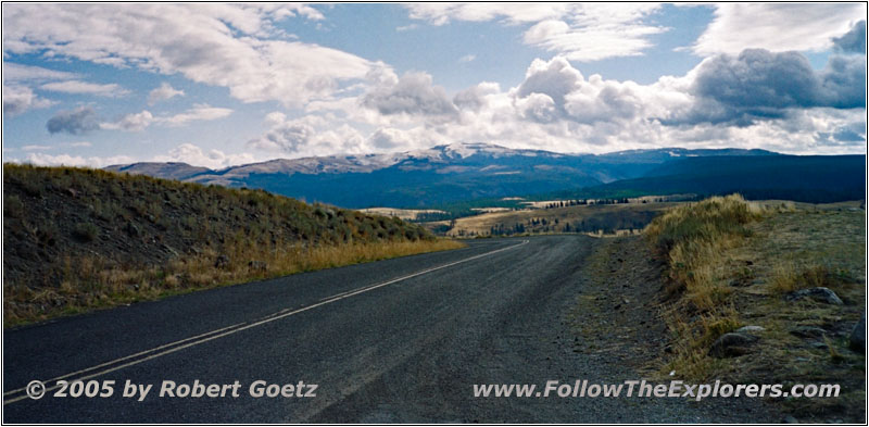 Grand Loop Rd, Yellowstone National Park, Wyoming