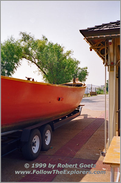 St. Charles, Lewis & Clark Pirogue