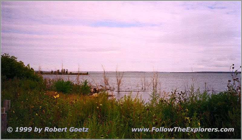 Lake Oahe, Highway 24, ND