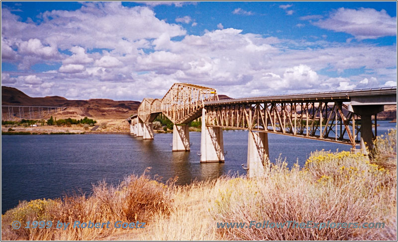 Bridge Highway 261, Snake River, WA Bridge Highway 261, Snake River, WA