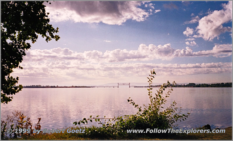 Columbia River, Sacajawea State Park, Washington