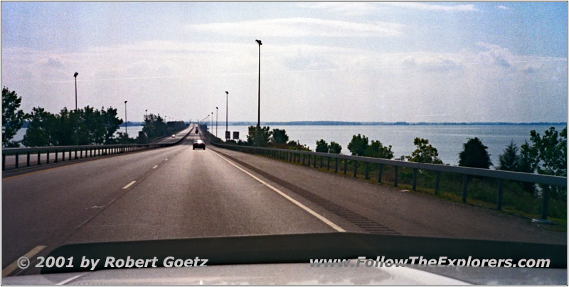 Sandusky Bay, Highway 2, Ohio