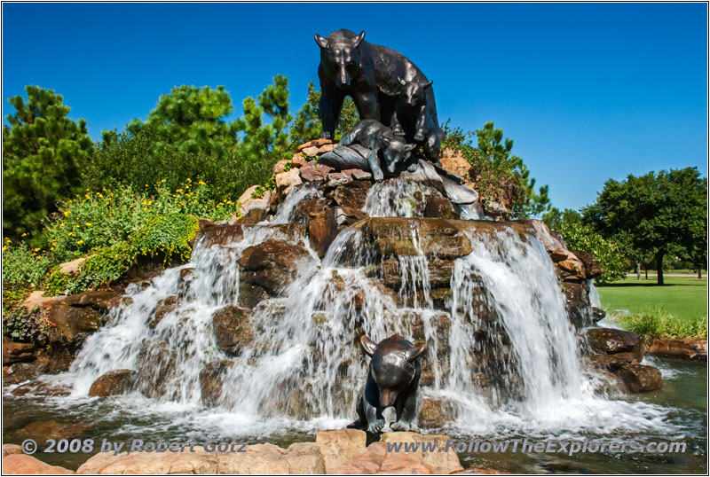 River Parks Bear Fountain, Tulsa, OK River Parks Bear Fountain, Tulsa, OK