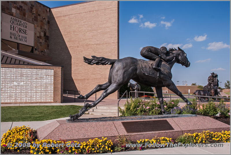 Statue American Quarter Horse Museum, Amarillo, TX Statue American Quarter Horse Museum, Amarillo, TX