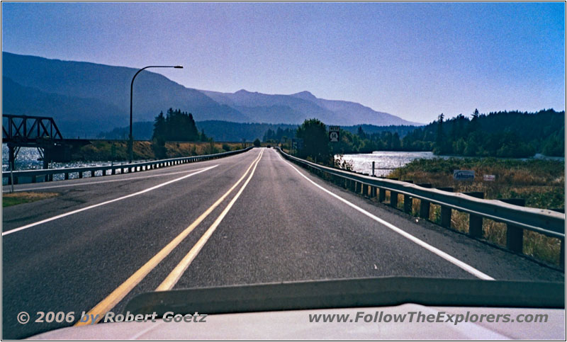 Highway 14, Columbia River, Washington