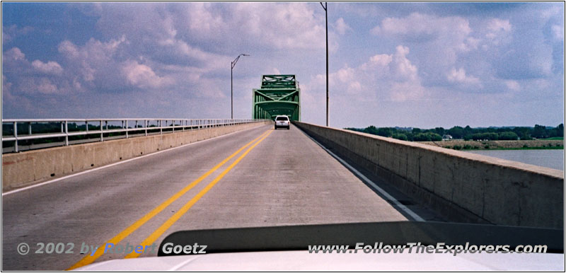 Mississippi River, Highway 136, Iowa