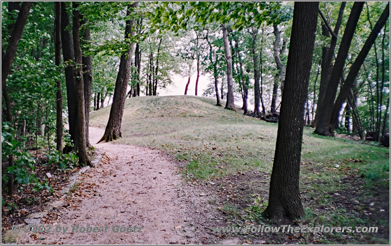 Great Bear Mound, Effigy Mounds, Iowa