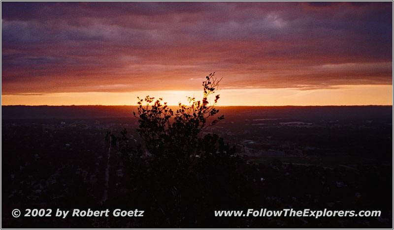 Sunset Grandad Bluff Park, La Crosse, WI Sunset Grandad Bluff Park, La Crosse, WI