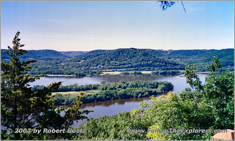 Mississippi River, Bradys Bluff Trail, Perrot State Park, WI Mississippi River, Bradys Bluff Trail, Perrot State Park, WI