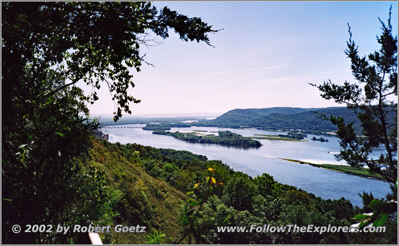 Mississippi River, Bradys Bluff Trail, Perrot State Park, WI