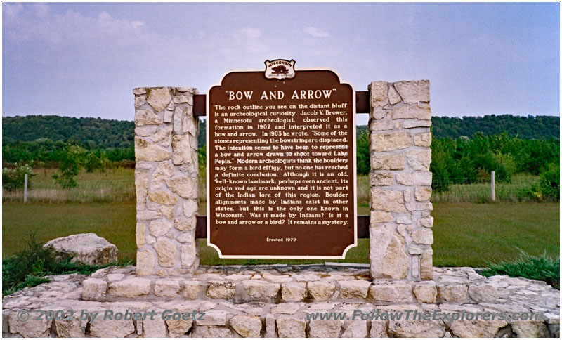 Marker Bow And Arrow, Highway 35, WI Marker Bow And Arrow, Highway 35, WI
